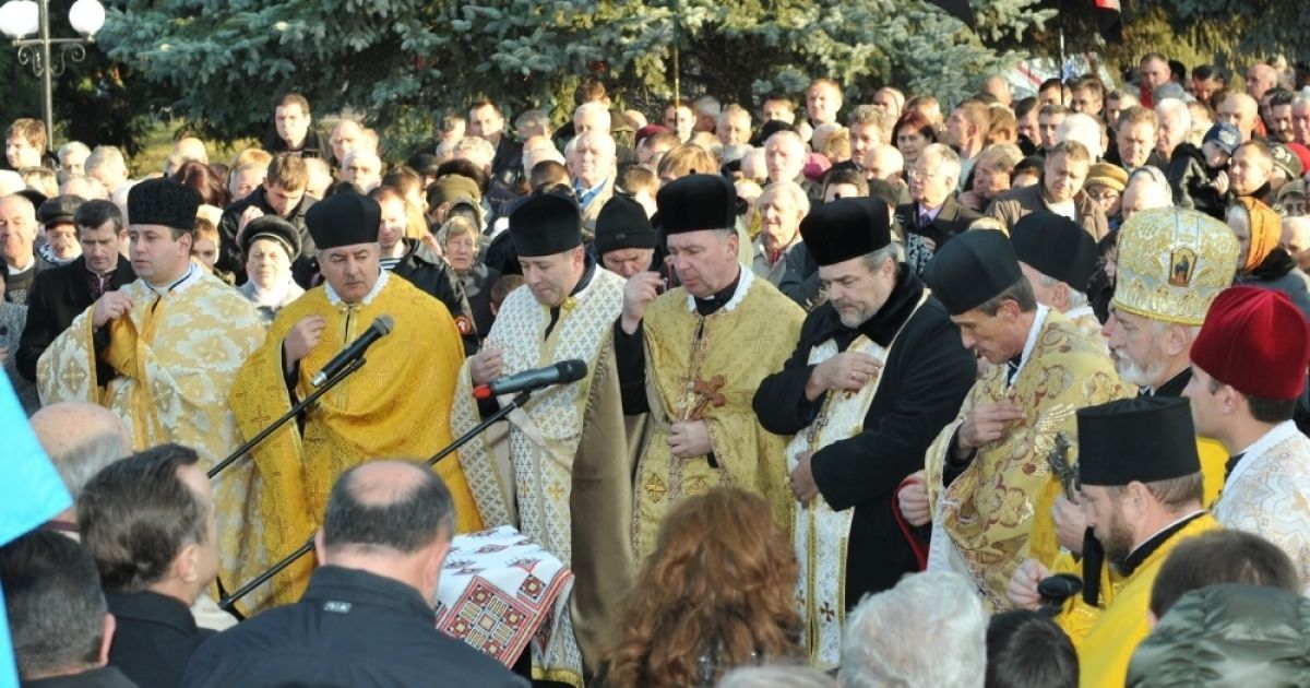 У Самборі відкрили і освятили пам&rsquo;ятник Бандері / © прес-служба КУН
