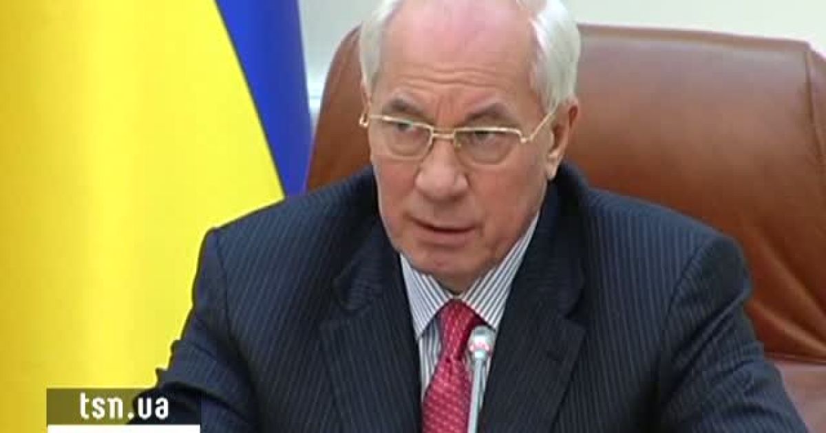 Азаров: нам опонують професійні популісти