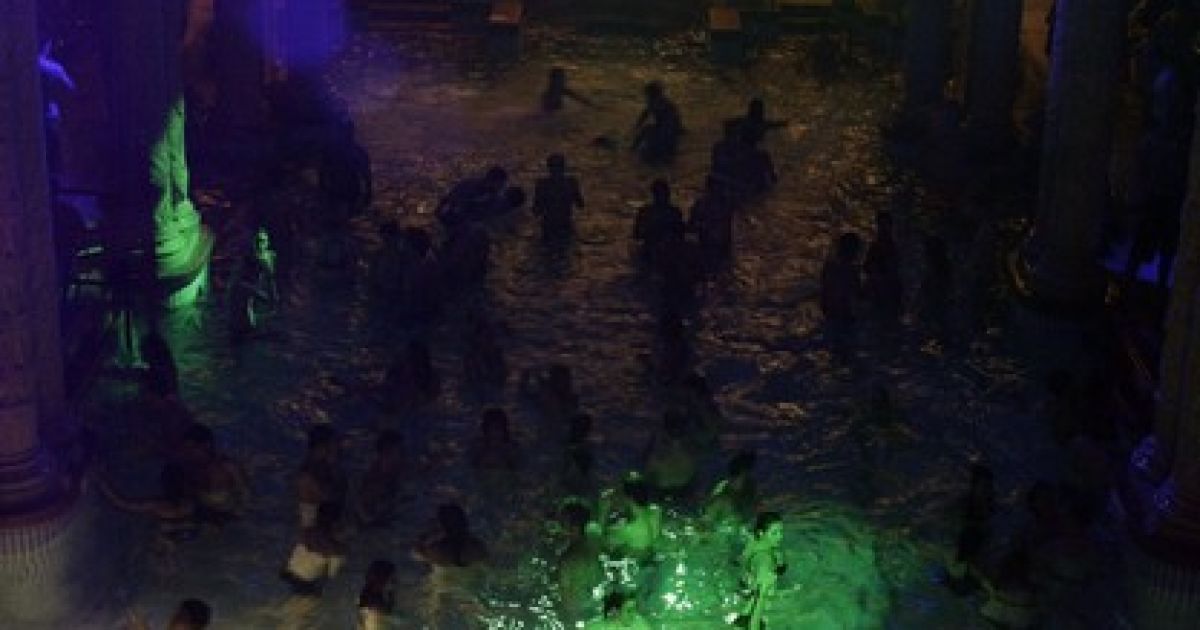 В Будапешті провели "Банну ніч" / © AFP