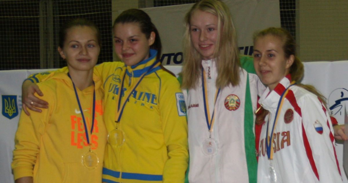 Олена Кравацька, Аліна Комащук, Дарья Андрєєва
(Білорусія), Єлизавета Кірянова (Росія)