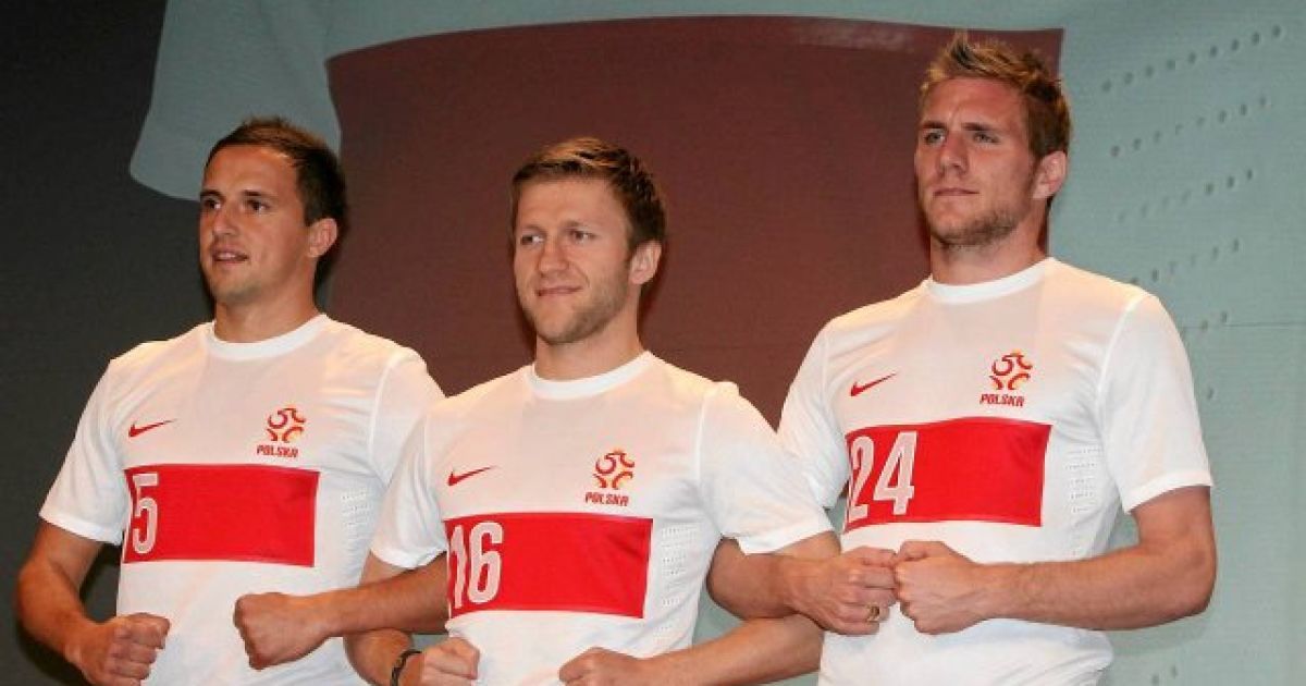 Поляки презентували форму на Євро-2012