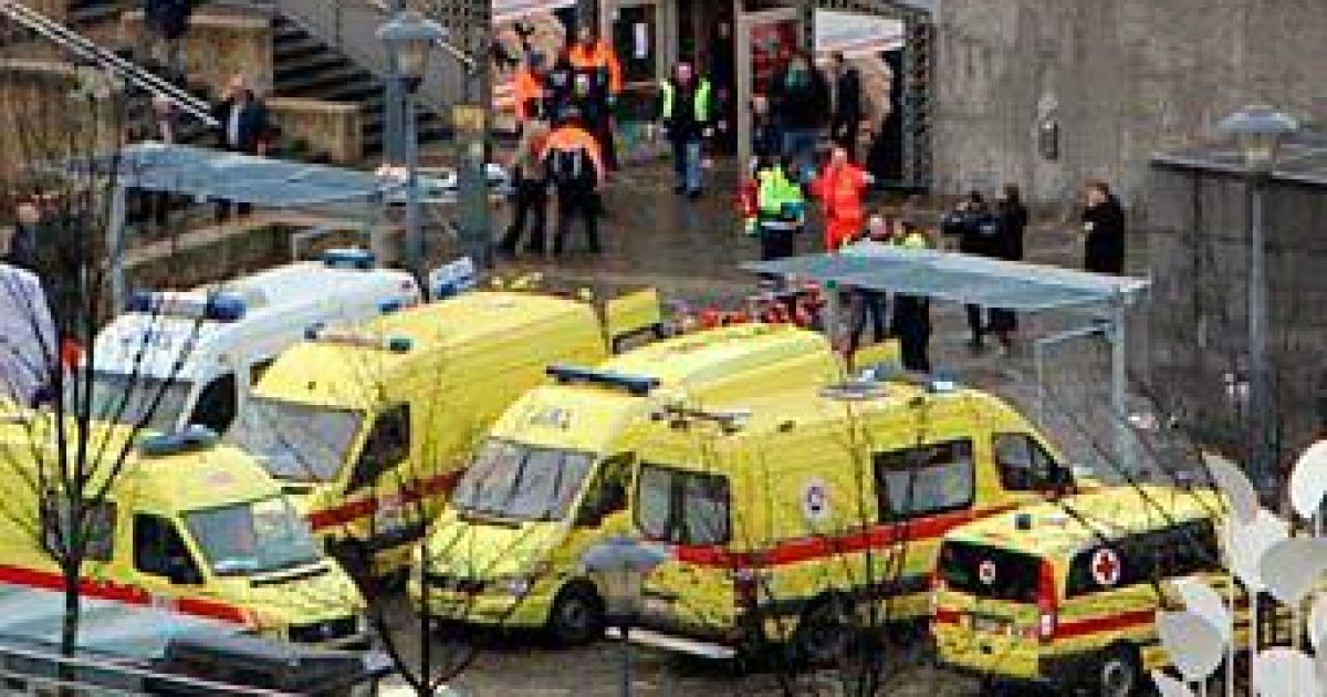 Теракт скоїли троє людей Один загинув, ще одного затримано, третього розшукують