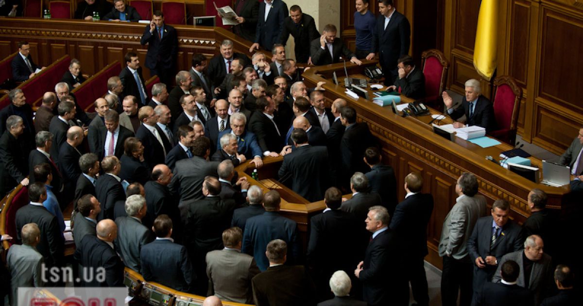 Єфремов наказав не пускати журналістів на робочі місця, говорять в БЮТ