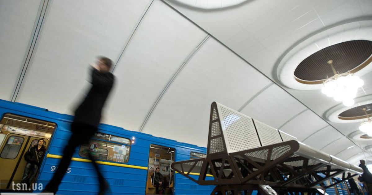 У київське метро повертається англійська мова