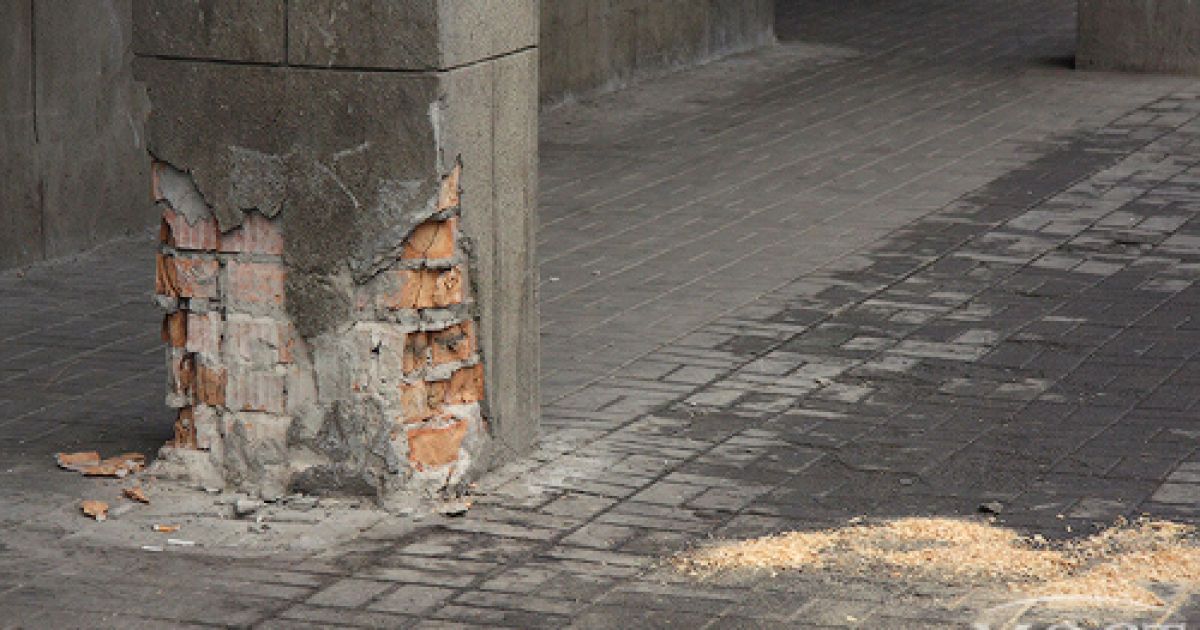 Невідомі погрожують потужними вибухами у Донецьку