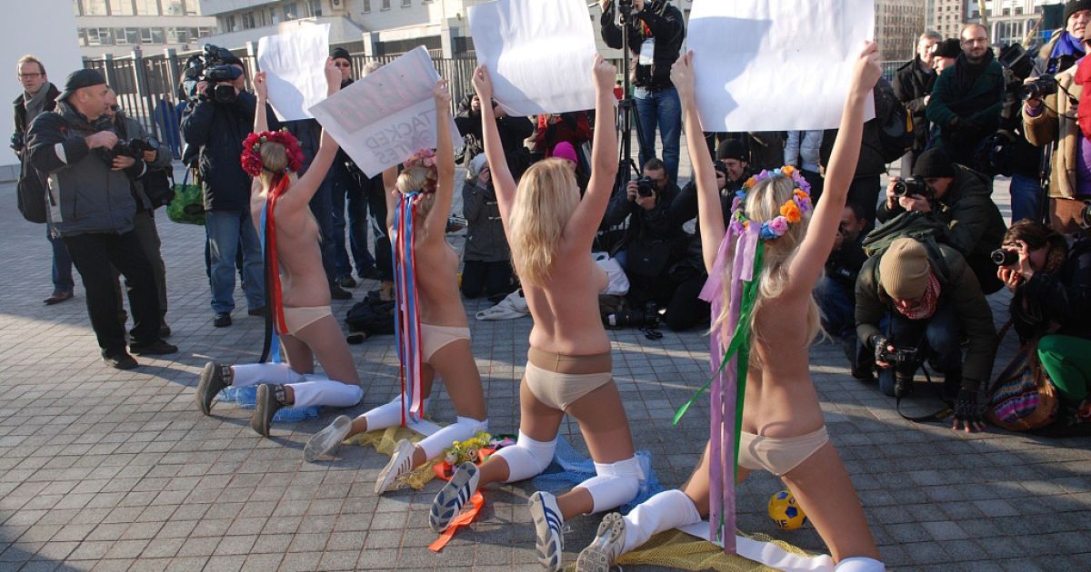 Активістки FEMEN передчувають, що їх можуть ув'язнити