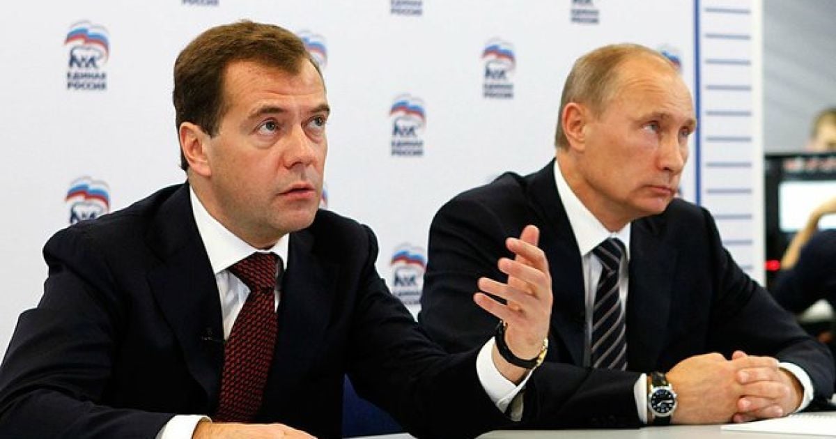Медведєв замінив Путіна на посаді прем'єра російського уряду