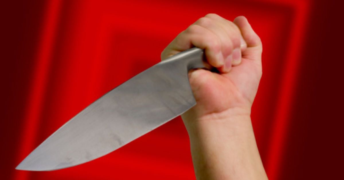 Кухар напав на клієнта, бо той поскаржився. Ілюстрація