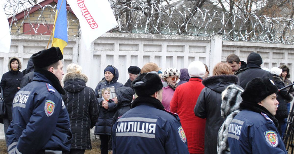 Депутати будуть просити побачення з лідером Батьківщини