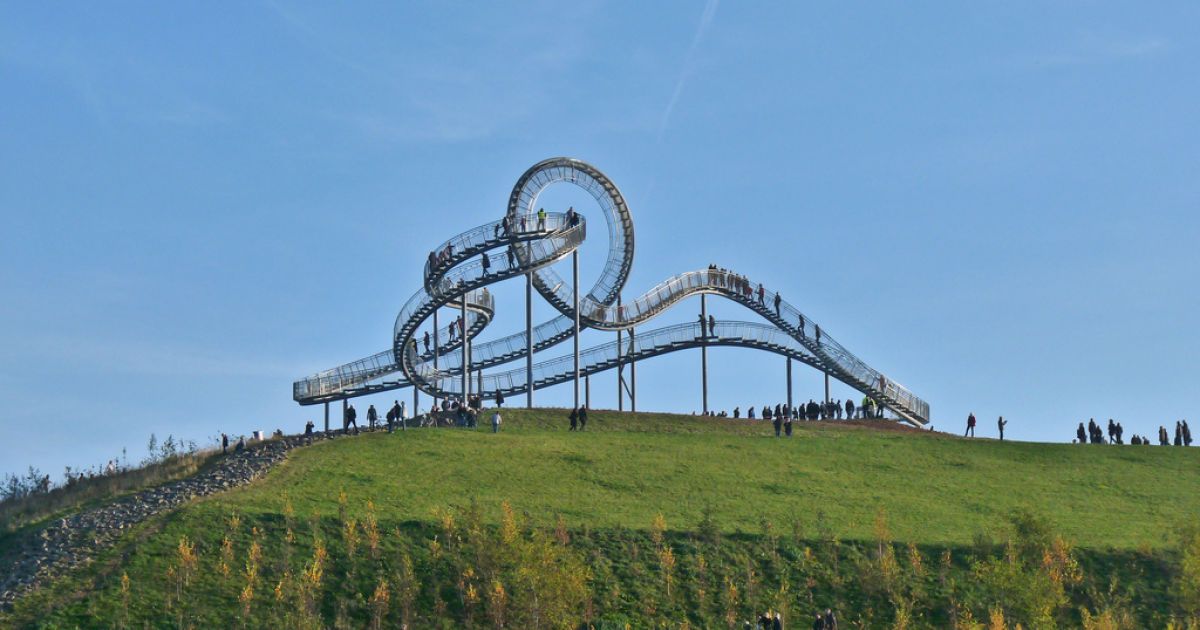 Пішохідні американські гірки "Тигр і черепаха &ndash; чарівна гора" у німецькому Дуйсбургу. / © bigpicture.ru