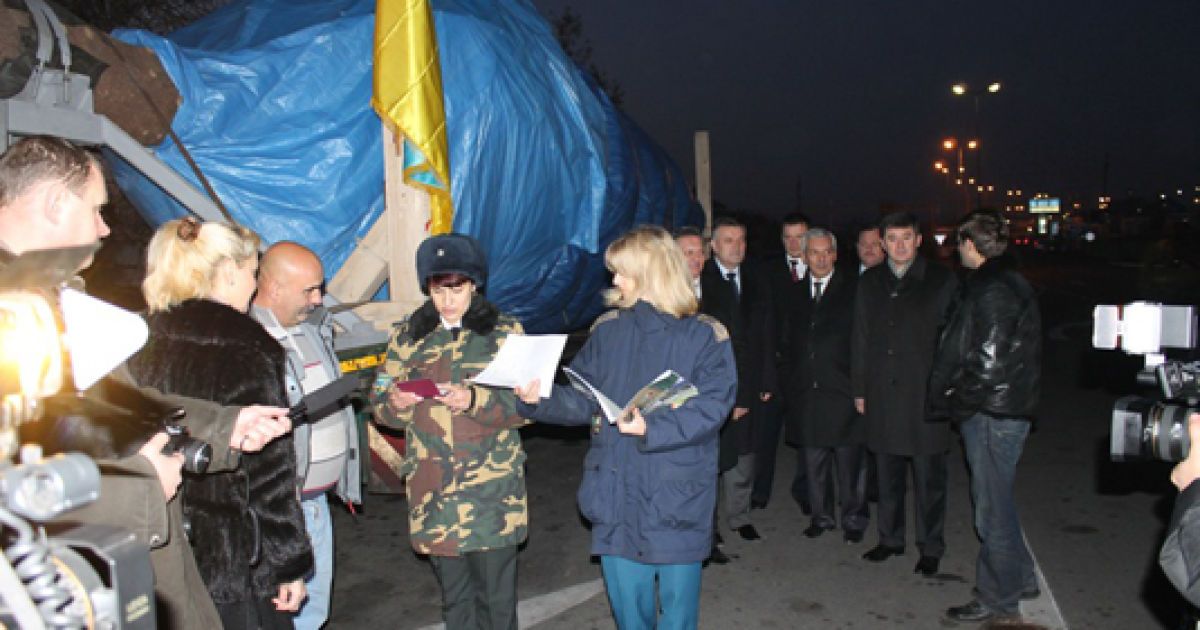 Закарпатську ялинку відправили до Ватикану / © zakarpattya.net.ua