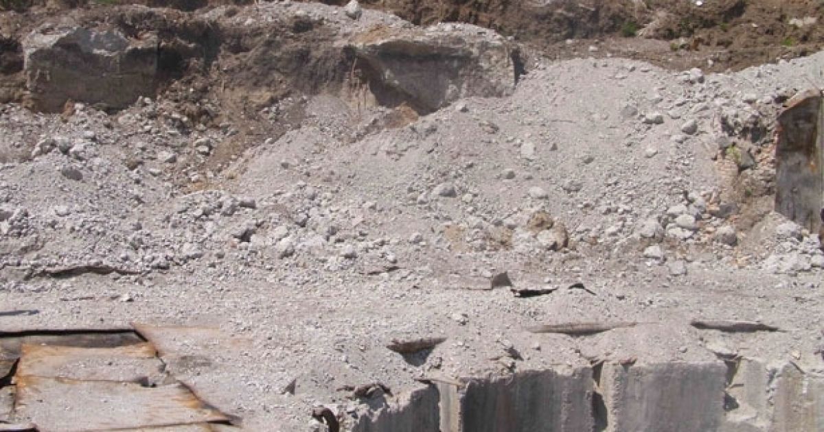 Чиновники торгують шахтами