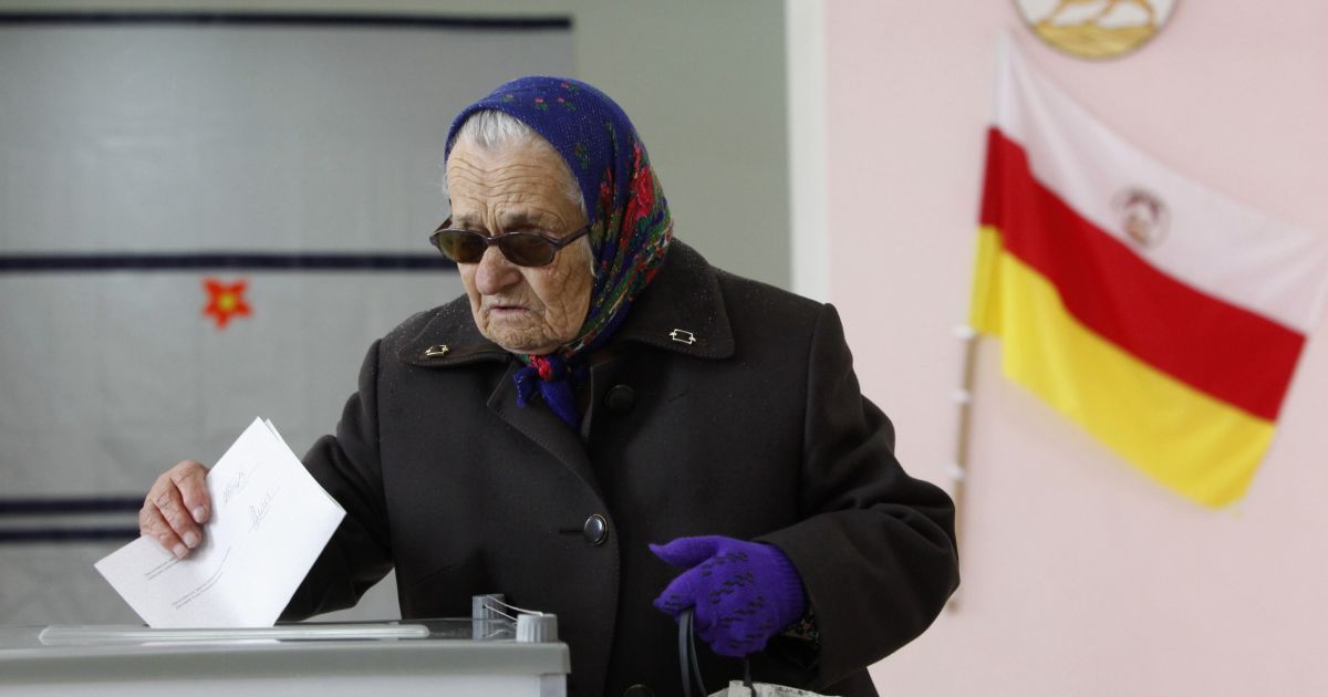 У Південній Осетії знову обирають президента