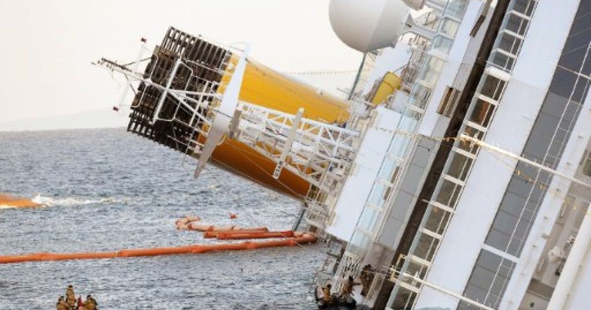 Після завершення робіт з відкачування лайнер буде знято з мілини
