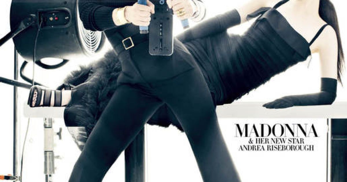 Чорно-біла фотосесія з 53-річною Мадонною прикрасила грудневий номер Harper's Bazaar. / © Harper's Bazaar