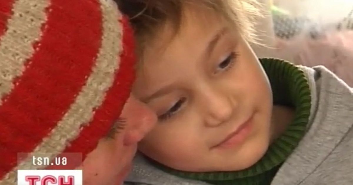 Дитина цілу ніч сама блукала полями і вижила