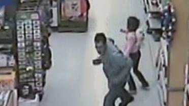 7-летняя девочка отбилась от похитителя