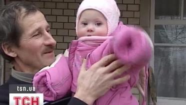 Глядачі ТСН маленькій героїні нашого сюжету подарували шанс на життя