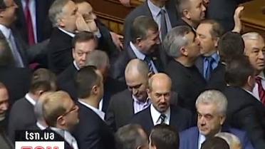 Бютівці блокують Раду разом з регіоналами