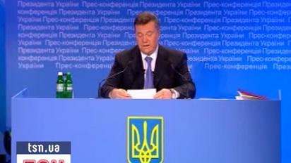 Янукович похвалився зростанням народжуваності в Україні