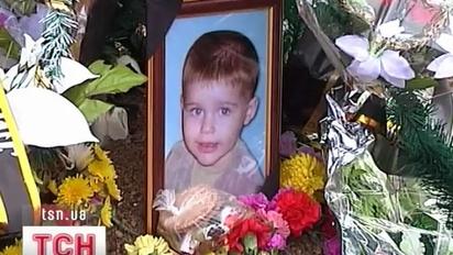 Дворічний хлопчик помер після щеплення в Одесі