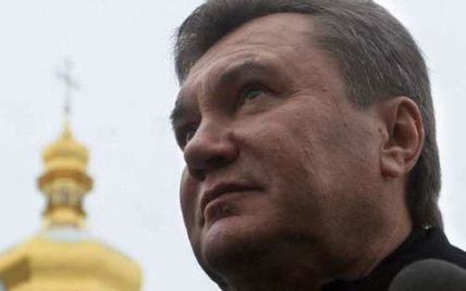 Янукович шукає авторитетних українців для змін до Конституції