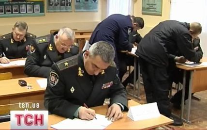 Українські генерали походили строєм та склали іспит з англійської