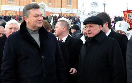 Янукович заперечує, що Азаров просився у відставку
