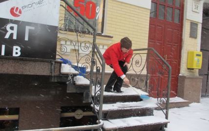 Попов отримав за неприбраний сніг півмільйона гривень