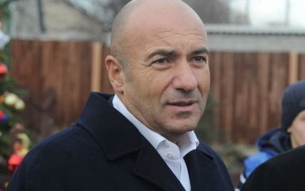 Крутой подарував кіровоградському музучилищу рояль за мільйон