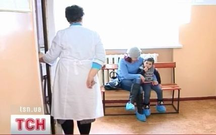Вакцинацію в Україні зупинили через загибель дитини