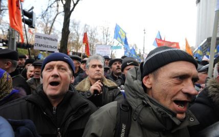 Чорнобильці погрожують позбавити Україну Євро-2012