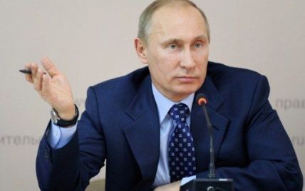 На новорічних канікулах Путін "від руки" писав свою виборчу програму