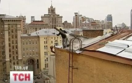 У центрі Києва через підготовку до Євро затопило півбудинку