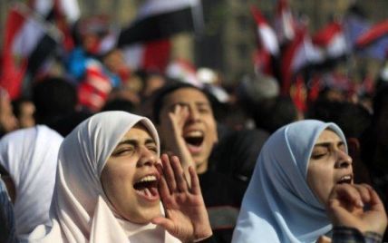 Єгиптяни "відзначили" річницю революції новими зґвалтуваннями на майдані