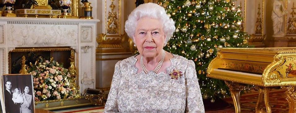 Отношение к другому человеку с уважением: Елизавета II поздравила британцев с Рождеством