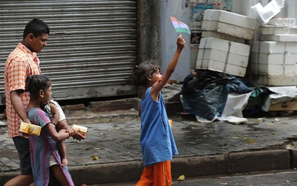 Безпритульні діти теж святкували День незалежності Індії / © AFP
