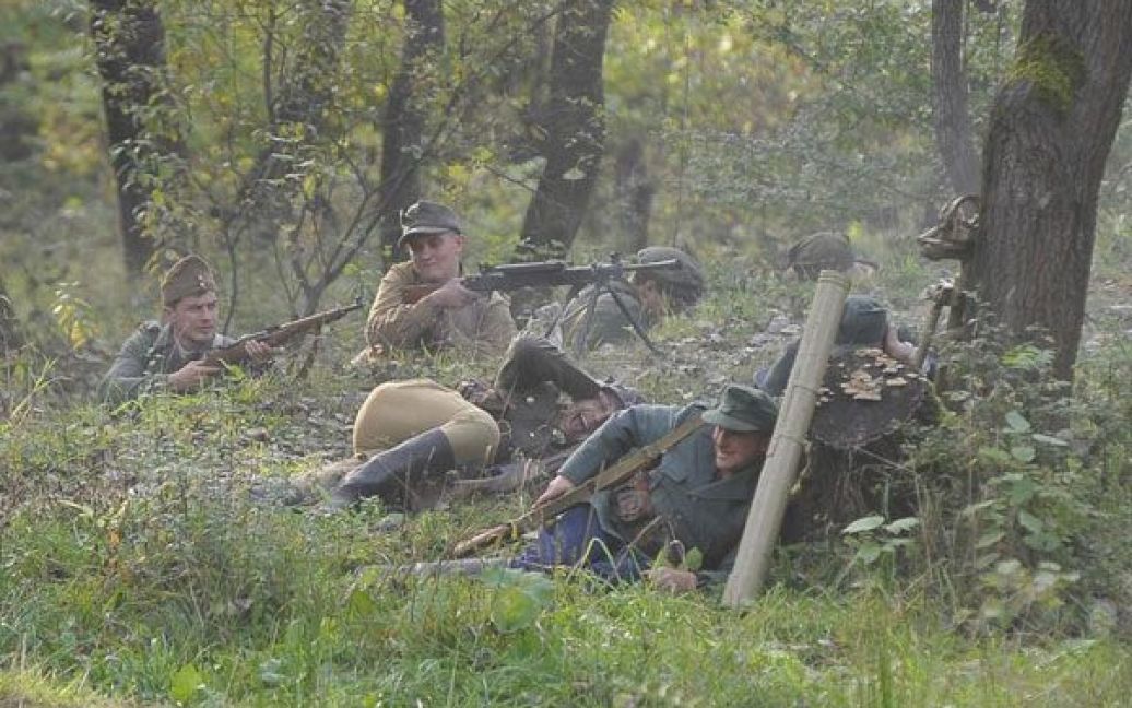 Ініціаторами заходу стало товариство пошуку жертв війни "Пам&#039;ять" та Центр досліджень визвольного руху. / © gazeta.ua