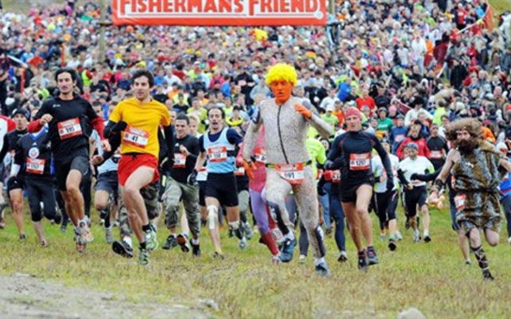 У перших перегонах "Fisherman&#039;s Friend Strongmanrun" взяли участь 1600 бігунів. / © AFP