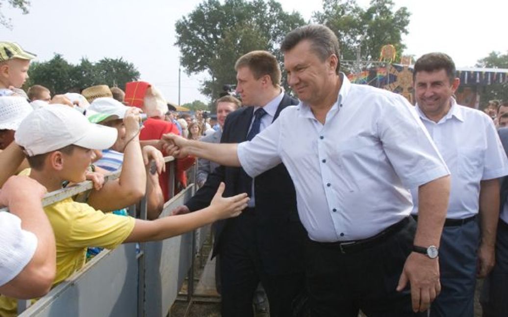 Президент України Віктор Янукович відкрив Сорочинський ярмарок. / © Офіційний сайт Президента України