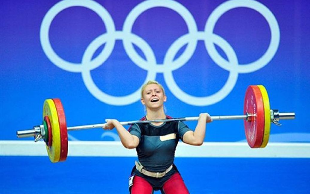 Золота медалістка з важкої атлетики Боянка Костова з Болгарії. / © AFP