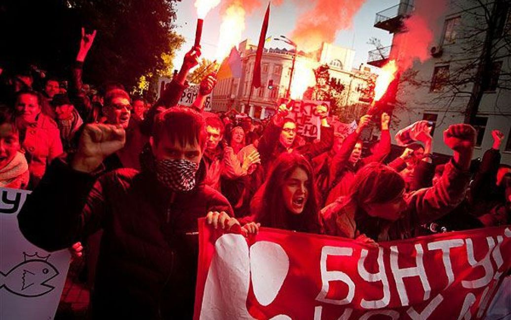Студенти найбільших міст України влаштували всеукраїнську акцію протесту проти запровадження додаткових платних послуг у вузах. / © PHL.com.ua