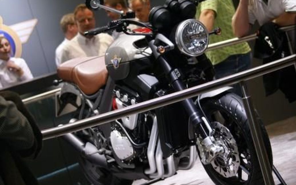 Найбільша у світі мотовиставка Intermot, яка проходить у Кельні (Німеччина), цього року зібрала більше тисячі фірм з 40 країн, які представляють мотоцикли, квадроцикли, трайки, скутери тощо. / © motorcycle.com