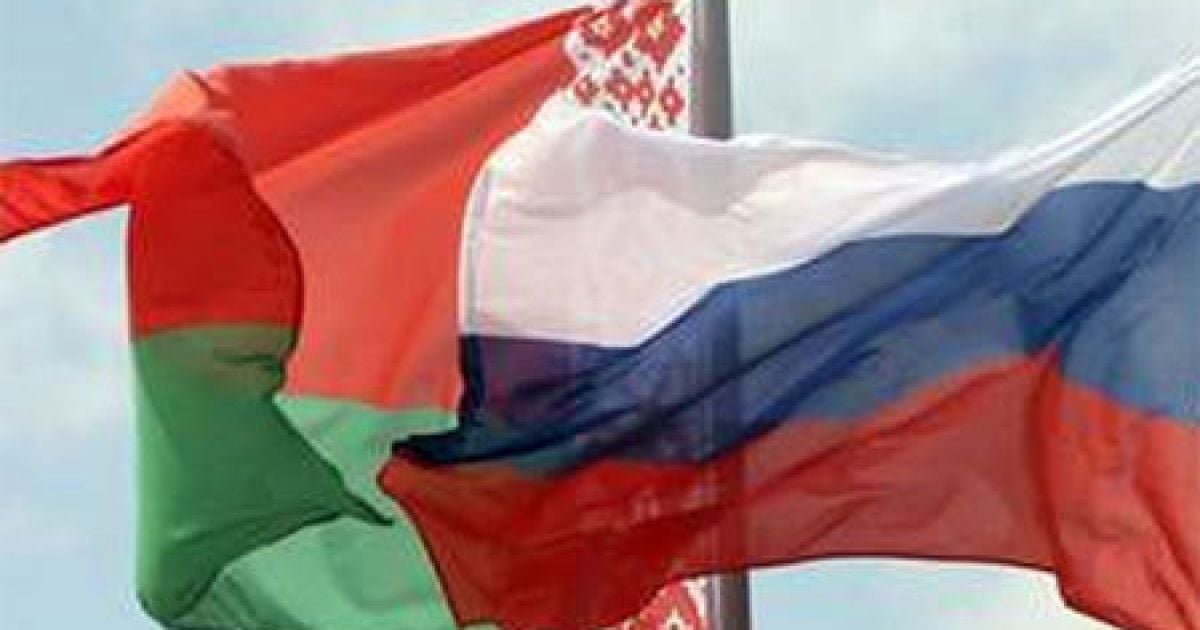 Флаги Беларуси и России