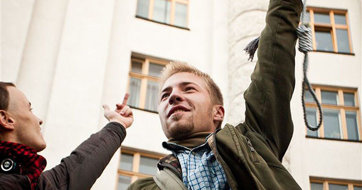 У Києві, Харкові, Львові, Житомирі, Рівному і Симферополі пройшли кількатисячні студентські акції протесту проти постанови Кабінету Міністрів №796, яка вводить додаткові платні послуги в університетах. / © PHL.com.ua