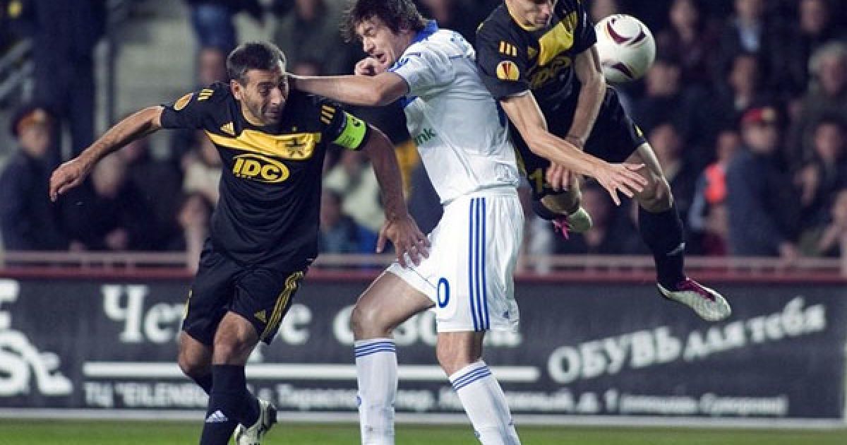 Господарі повели в рахунку після курйозного голу. Денис Бойко вибивав м'яч і потрапив у спину Єрохіну. Від гравця "Шерифа" м'яч полетів у ворота. / © daylife.com