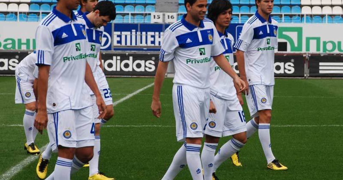 Герої Газзаєва не стали героями "Динамо"