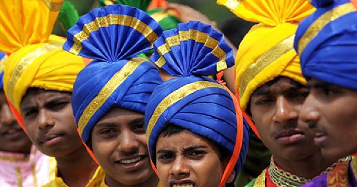 Учні приватної школи з південного штату Карнатака беруть участь в урочистому параді на честь Дня незалежності Індії у Червоному Форті в Нью-Делі / © AFP