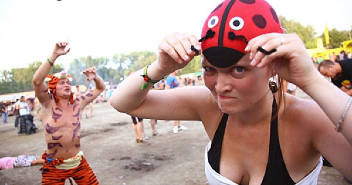 Протягом четвертого дня фестивалю "Sziget-2010" вдбулись виступи легендарного британського гурту "Iron Maiden", співачки Ніни Хаген, гуртів The Cribs, Infected Mushroom, Tankcsapada та інших. / © sziget.hu