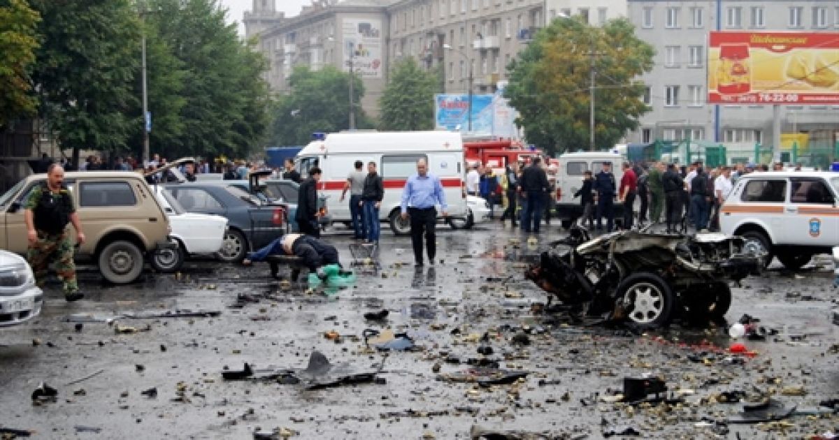 Крім того, правоохоронці виявили та знешкодили біля входу на ринок другу бомбу. За фактом злочину ведеться слідство. / © AFP